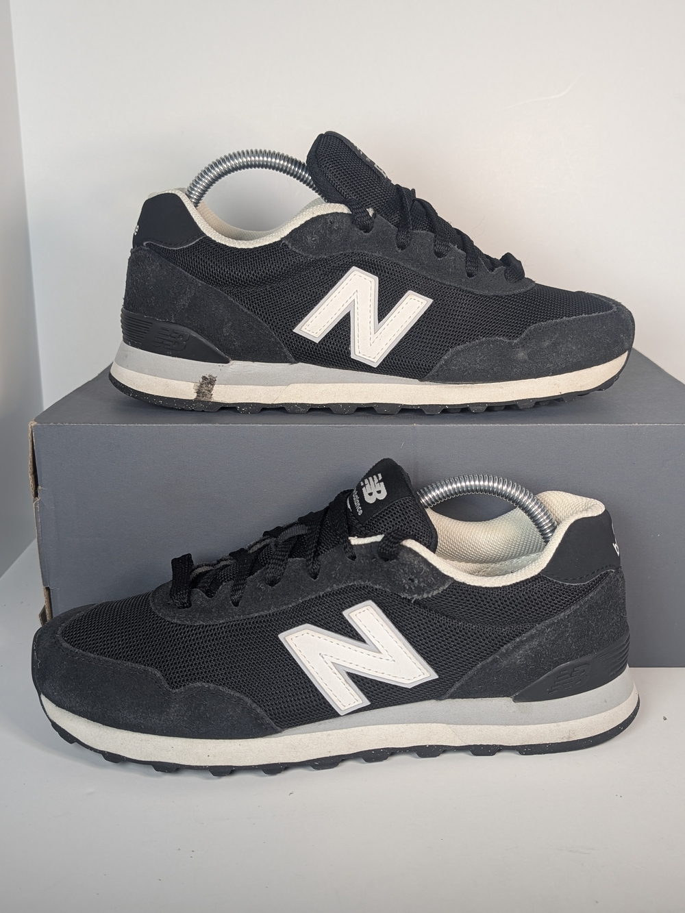 New Balance 515 V3 Classic Black White Sneakers Women’s 9.5 / Men’s 8